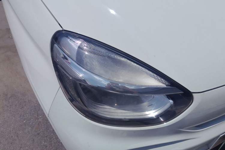 Used Roewe Clever 2022 311km QiQi BoBo Edition Right Front Headlight