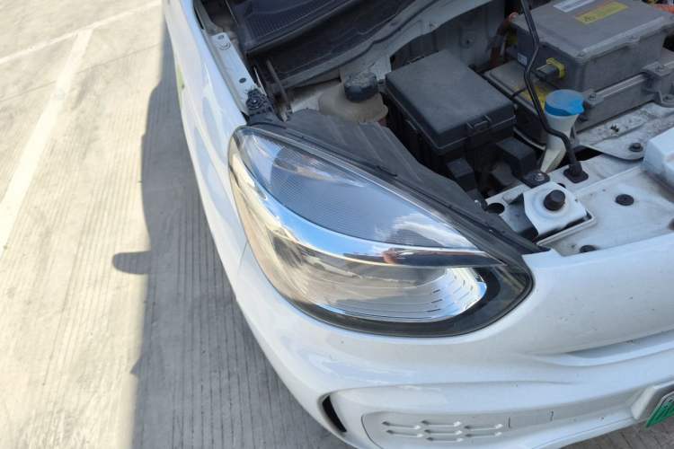 Used Roewe Clever 2022 311km QiQi BoBo Edition Right Front Headlight