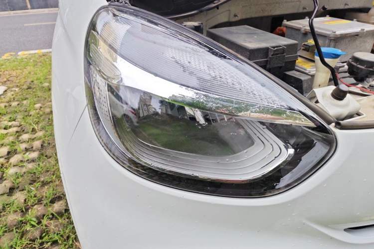 Used Roewe Clever 2022 311km QiQi BoBo Edition Right Front Headlight