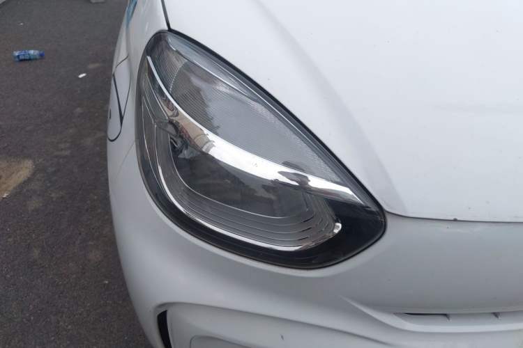 Used Roewe Clever 2022 311km QiQi BoBo Edition Right Front Headlight