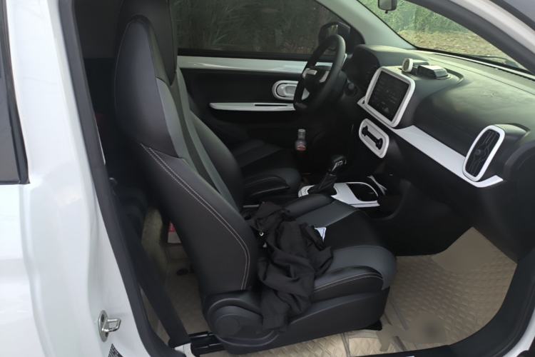 Used Roewe Clever 2022 311km QiQi BoBo Edition Right Front Seat