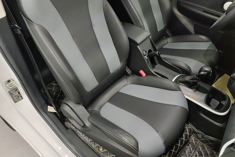 Used Roewe Clever 2022 311km QiQi BoBo Edition Right Front Seat
