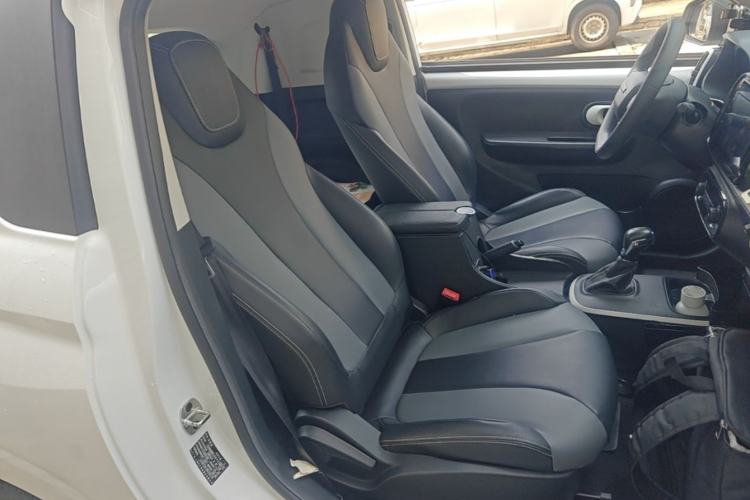 Used Roewe Clever 2022 311km QiQi BoBo Edition Right Front Seat