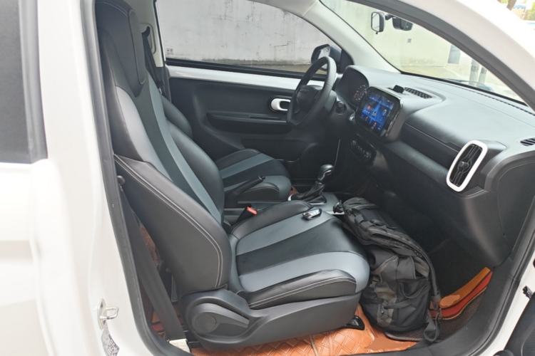 Used Roewe Clever 2022 311km QiQi BoBo Edition Right Front Seat