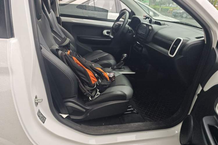Used Roewe Clever 2022 311km QiQi BoBo Edition Right Front Seat