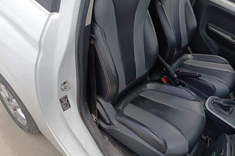 Used Roewe Clever 2022 311km QiQi BoBo Edition Right Front Seat