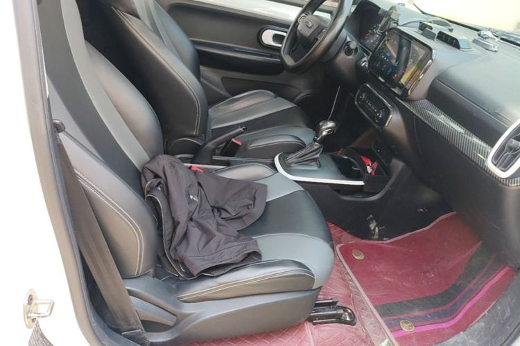 Used Roewe Clever 2022 311km QiQi BoBo Edition Right Front Seat