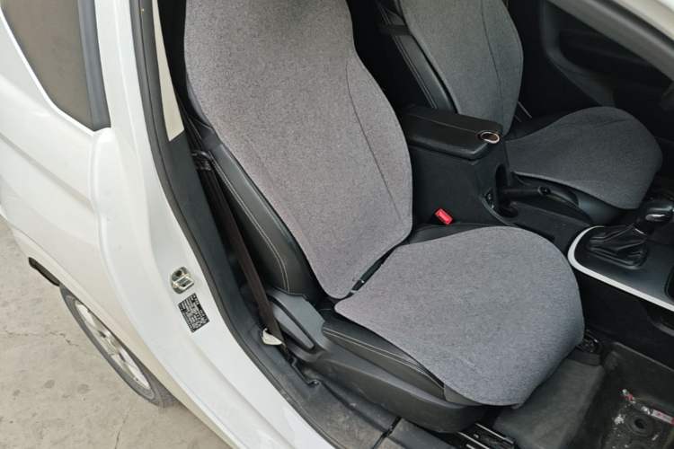 Used Roewe Clever 2022 311km QiQi BoBo Edition Right Front Seat