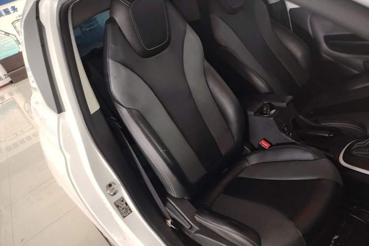 Used Roewe Clever 2022 311km QiQi BoBo Edition Right Front Seat