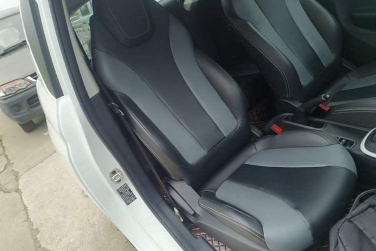 Used Roewe Clever 2022 311km QiQi BoBo Edition Right Front Seat