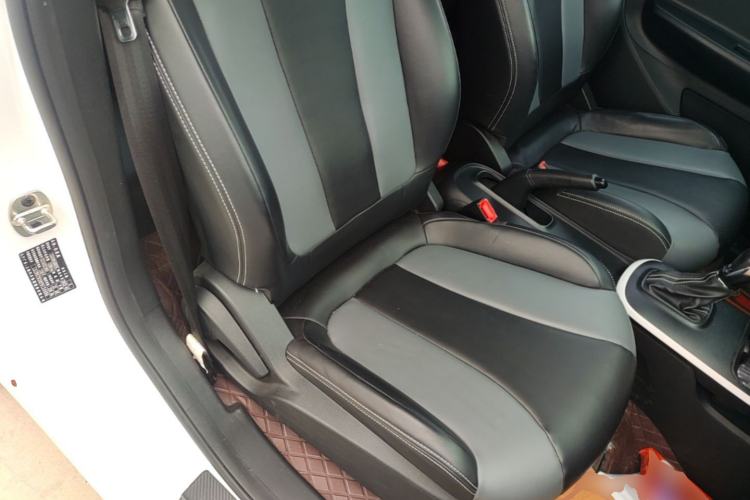 Used Roewe Clever 2022 311km QiQi BoBo Edition Right Front Seat
