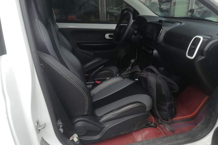 Used Roewe Clever 2022 311km QiQi BoBo Edition Right Front Seat