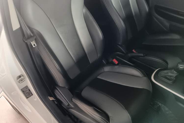 Used Roewe Clever 2022 311km QiQi BoBo Edition Right Front Seat