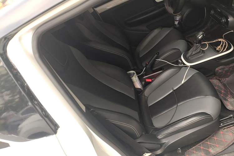 Used Roewe Clever 2022 311km QiQi BoBo Edition Right Front Seat