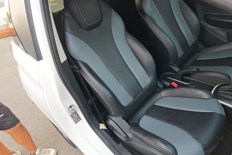 Used Roewe Clever 2022 311km QiQi BoBo Edition Right Front Seat