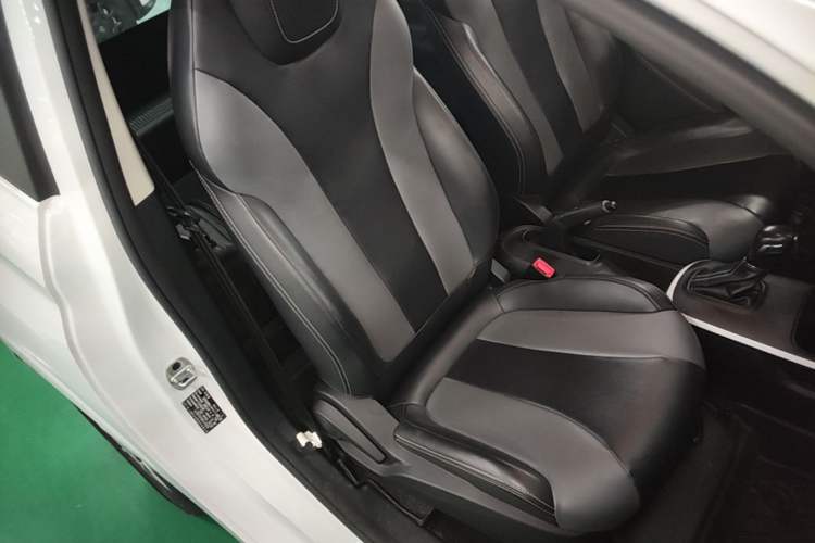 Used Roewe Clever 2022 311km QiQi BoBo Edition Right Front Seat