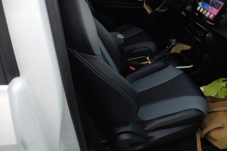 Used Roewe Clever 2022 311km QiQi BoBo Edition Right Front Seat