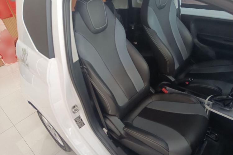 Used Roewe Clever 2022 311km QiQi BoBo Edition Right Front Seat