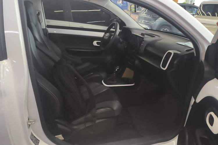 Used Roewe Clever 2022 311km QiQi BoBo Edition Right Front Seat