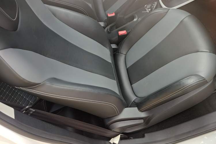Used Roewe Clever 2022 311km QiQi BoBo Edition Right Front Seat