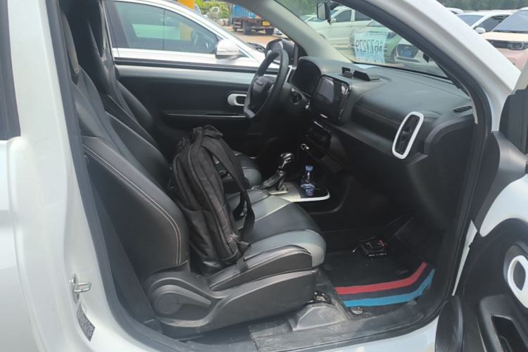 Used Roewe Clever 2022 311km QiQi BoBo Edition Right Front Seat