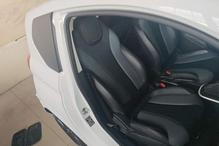 Used Roewe Clever 2022 311km QiQi BoBo Edition Right Front Seat