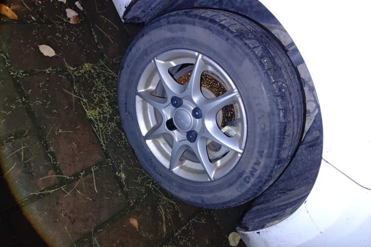 Used Roewe Clever 2022 311km QiQi BoBo Edition Right Front Wheel Hub