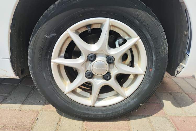 Used Roewe Clever 2022 311km QiQi BoBo Edition Right Front Wheel Hub