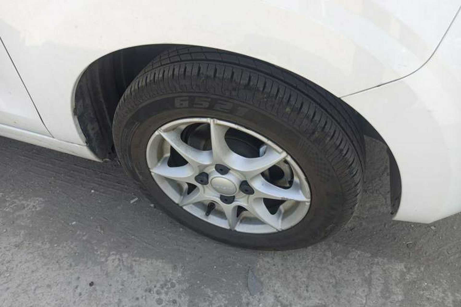 Used Roewe Clever 2022 311km QiQi BoBo Edition Right Front Wheel Hub
