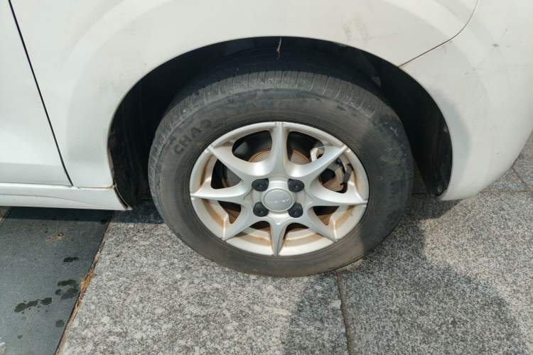 Used Roewe Clever 2022 311km QiQi BoBo Edition Right Front Wheel Hub