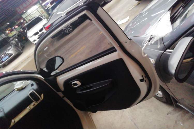 Used Roewe Clever 2022 311km QiQi BoBo Edition Right Rear Door Interior