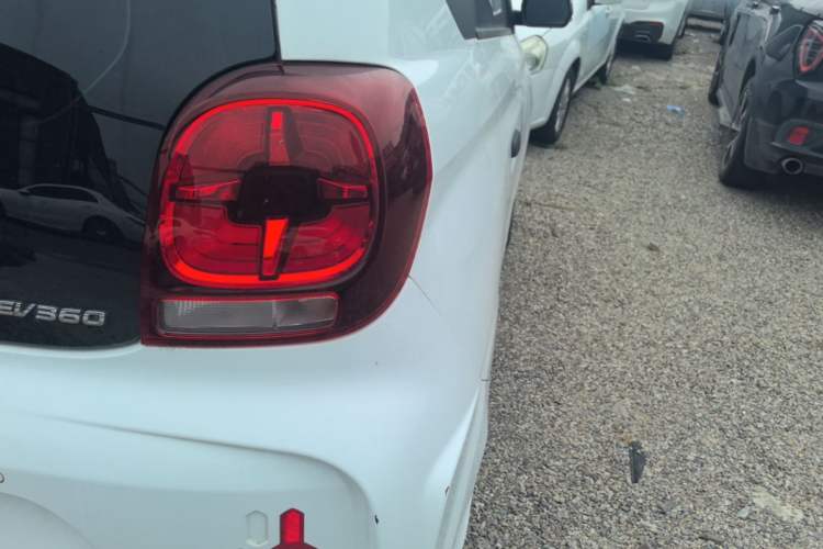 Used Roewe Clever 2022 311km QiQi BoBo Edition Right Rear Taillight