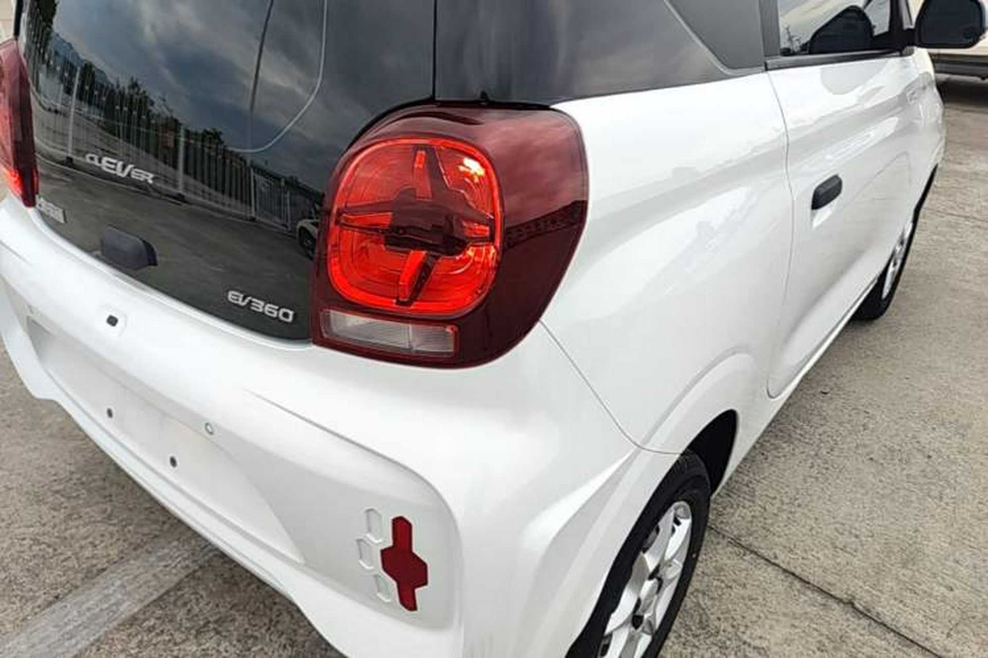 Used Roewe Clever 2022 311km QiQi BoBo Edition Right Rear Taillight