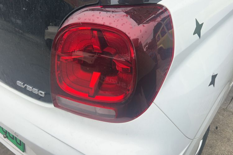 Used Roewe Clever 2022 311km QiQi BoBo Edition Right Rear Taillight