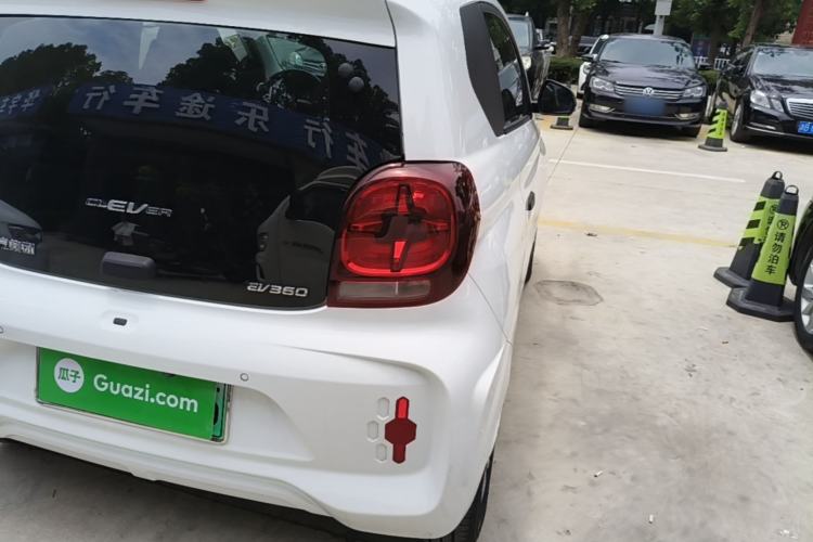 Used Roewe Clever 2022 311km QiQi BoBo Edition Right Rear Taillight
