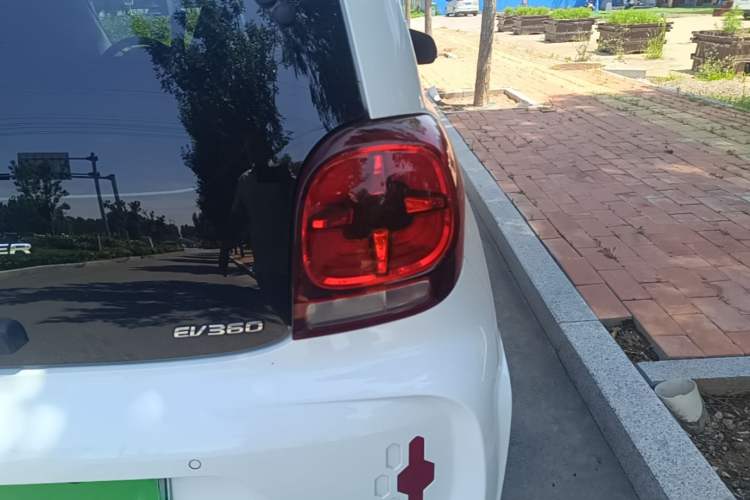 Used Roewe Clever 2022 311km QiQi BoBo Edition Right Rear Taillight