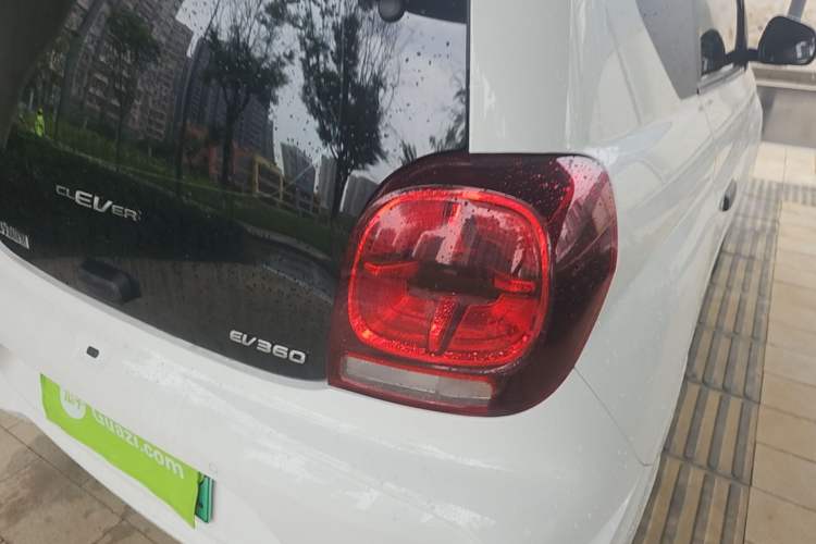 Used Roewe Clever 2022 311km QiQi BoBo Edition Right Rear Taillight