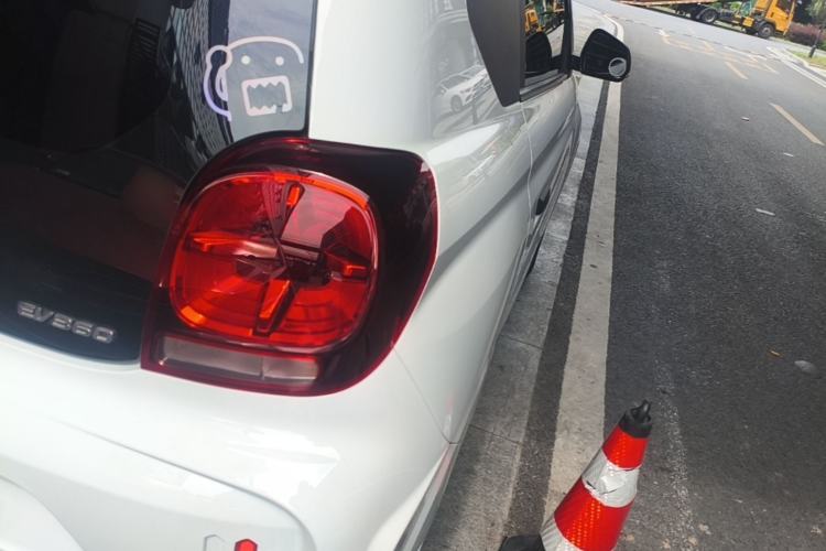 Used Roewe Clever 2022 311km QiQi BoBo Edition Right Rear Taillight
