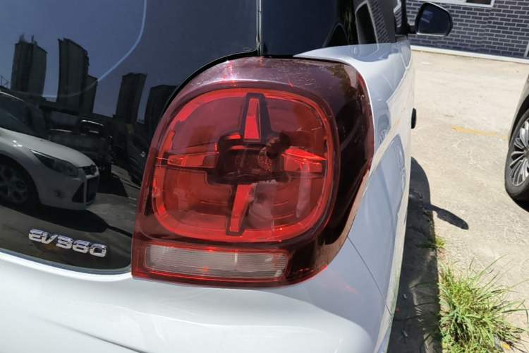 Used Roewe Clever 2022 311km QiQi BoBo Edition Right Rear Taillight