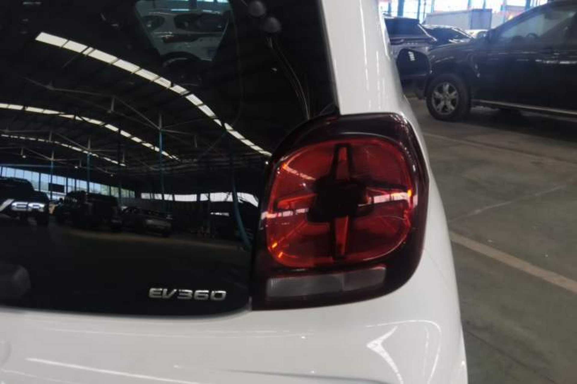 Used Roewe Clever 2022 311km QiQi BoBo Edition Right Rear Taillight