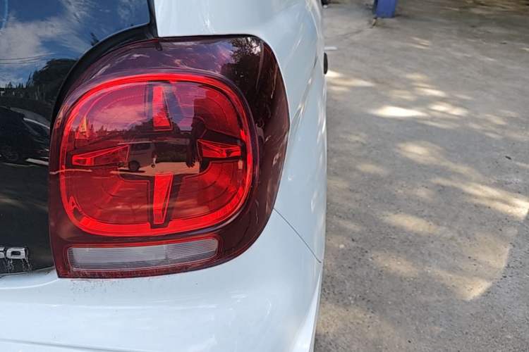 Used Roewe Clever 2022 311km QiQi BoBo Edition Right Rear Taillight
