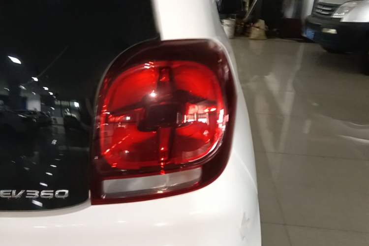 Used Roewe Clever 2022 311km QiQi BoBo Edition Right Rear Taillight