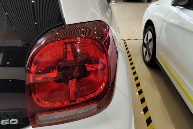 Used Roewe Clever 2022 311km QiQi BoBo Edition Right Rear Taillight