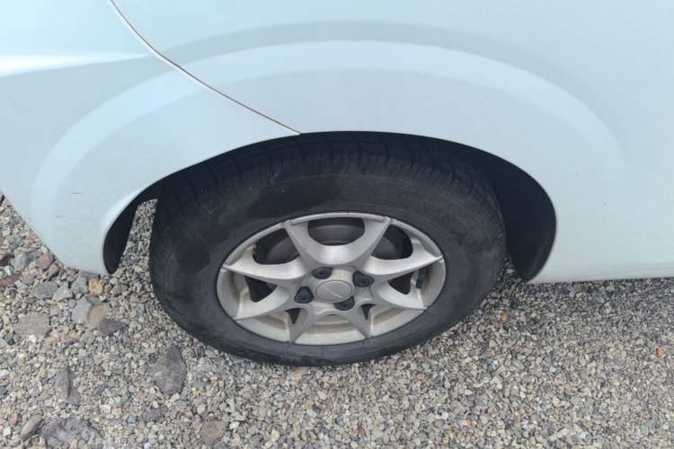 Used Roewe Clever 2022 311km QiQi BoBo Edition Right Rear Wheel Hub