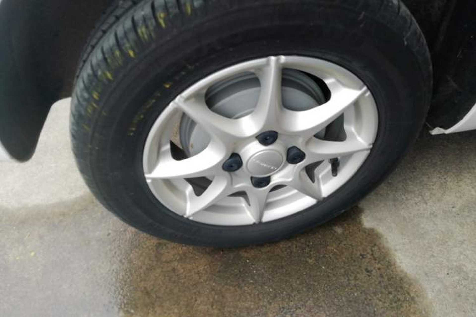 Used Roewe Clever 2022 311km QiQi BoBo Edition Right Rear Wheel Hub