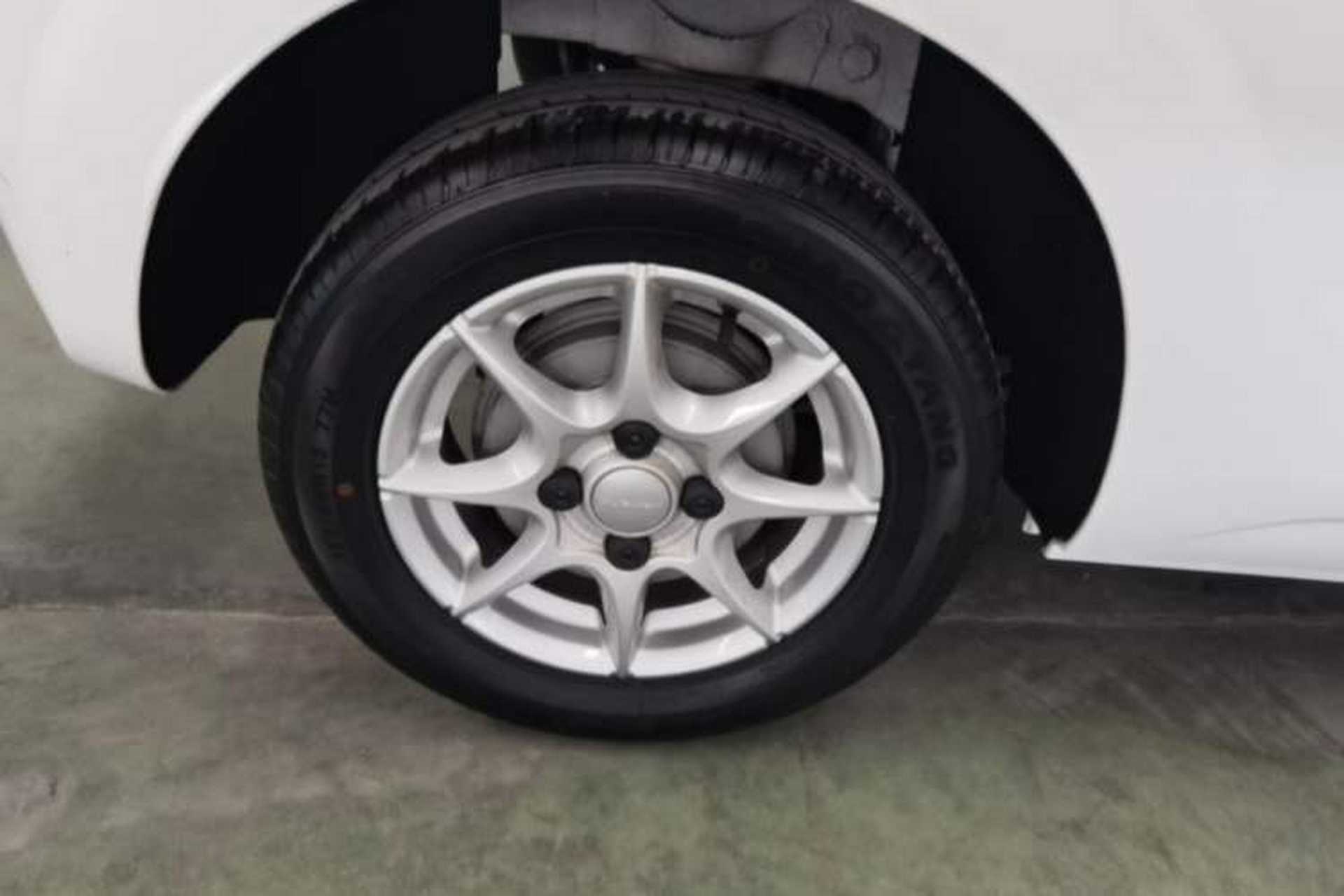 Used Roewe Clever 2022 311km QiQi BoBo Edition Right Rear Wheel Hub