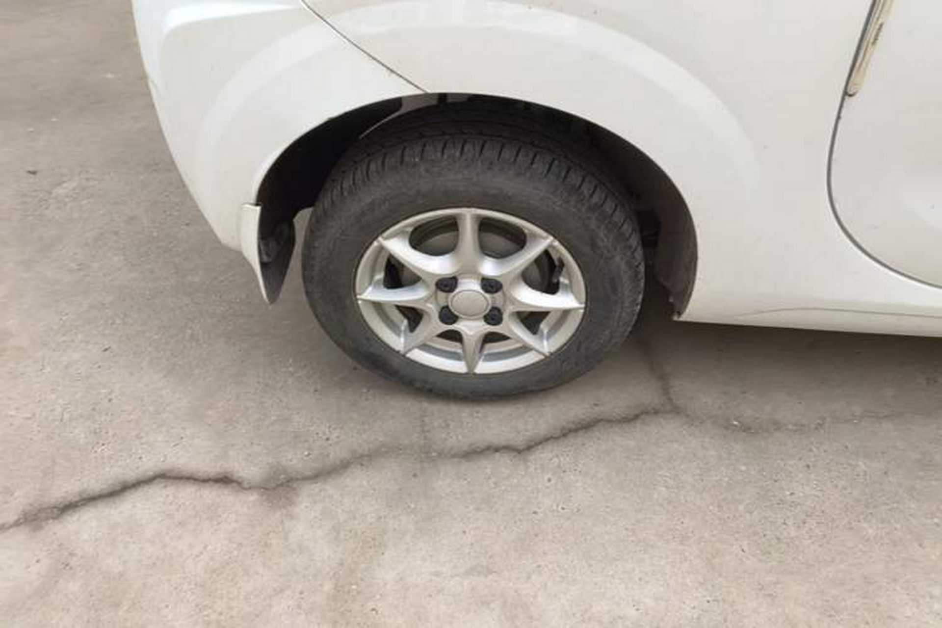 Used Roewe Clever 2022 311km QiQi BoBo Edition Right Rear Wheel Hub