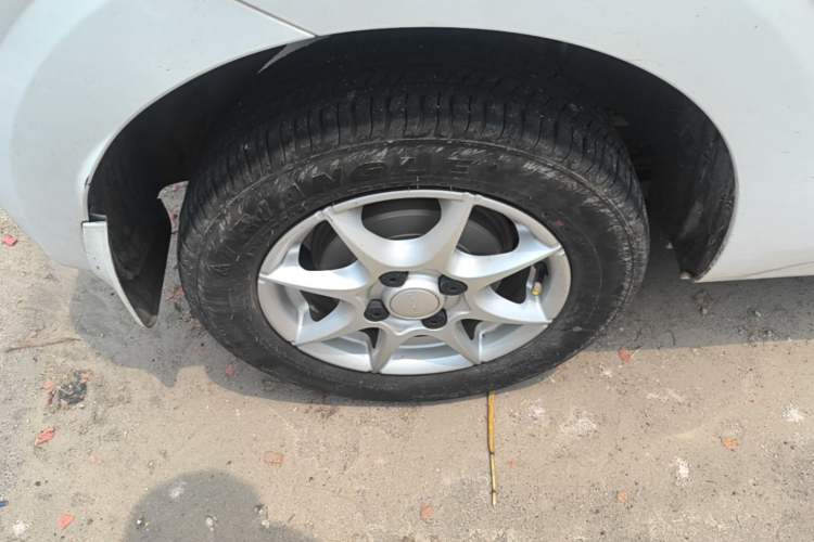 Used Roewe Clever 2022 311km QiQi BoBo Edition Right Rear Wheel Hub