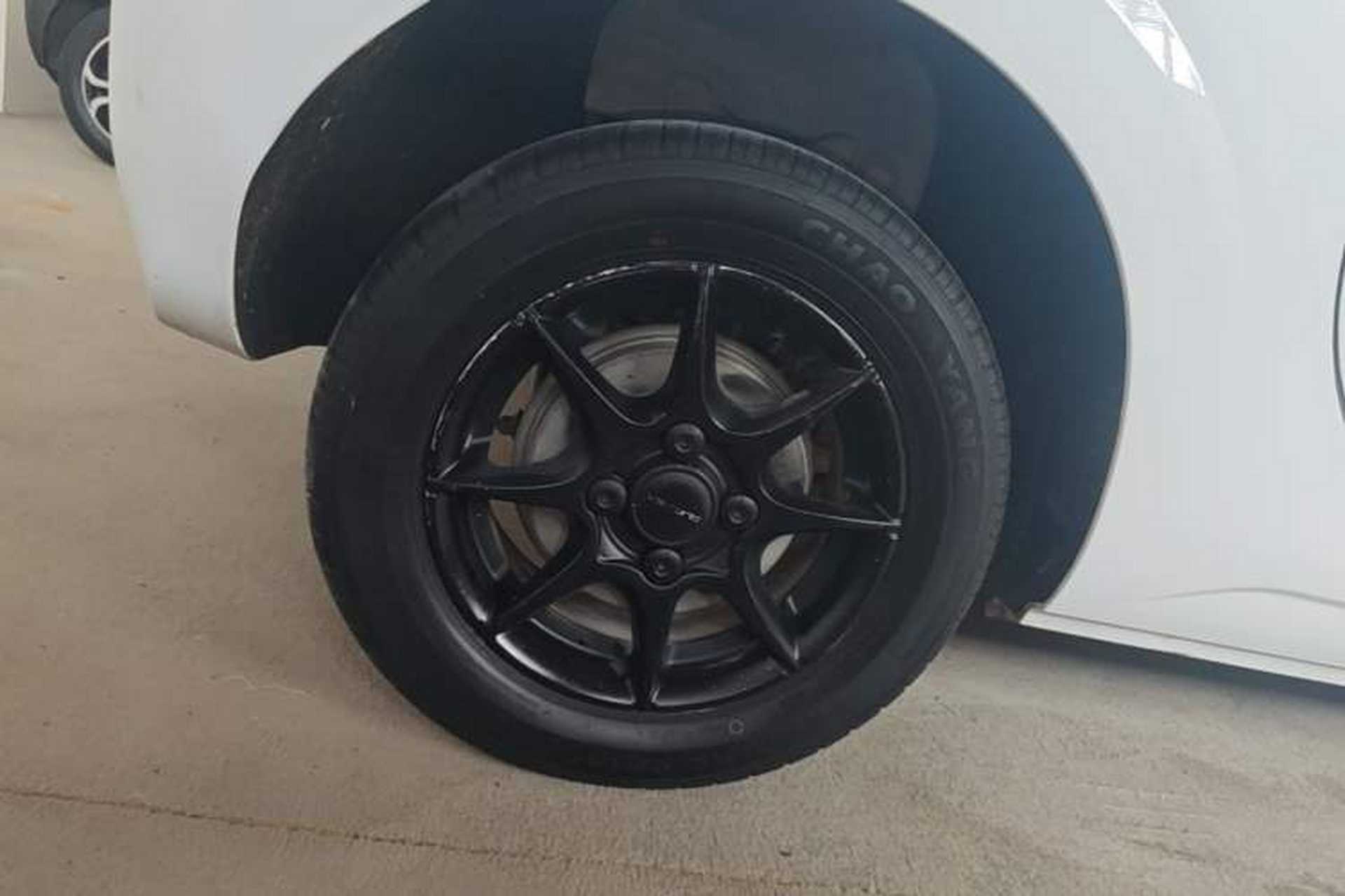 Used Roewe Clever 2022 311km QiQi BoBo Edition Right Rear Wheel Hub