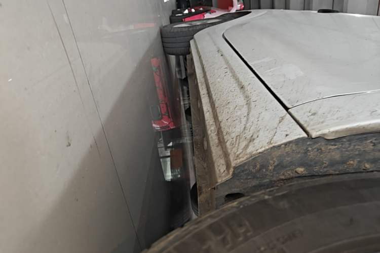 Used Roewe Clever 2022 311km QiQi BoBo Edition Right Side Sill